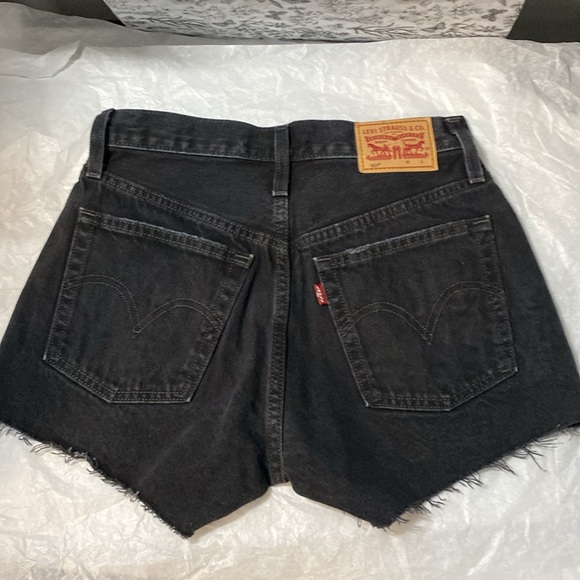 Levis | 501 Black Distressed Denim Shorts - W25 - High Rise - Picture 7 of 11